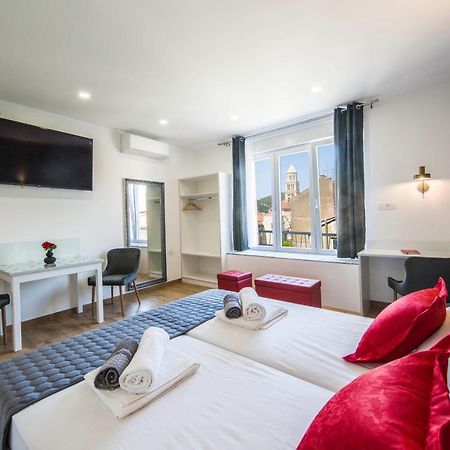 Split Central Luxury Studios Екстер'єр фото