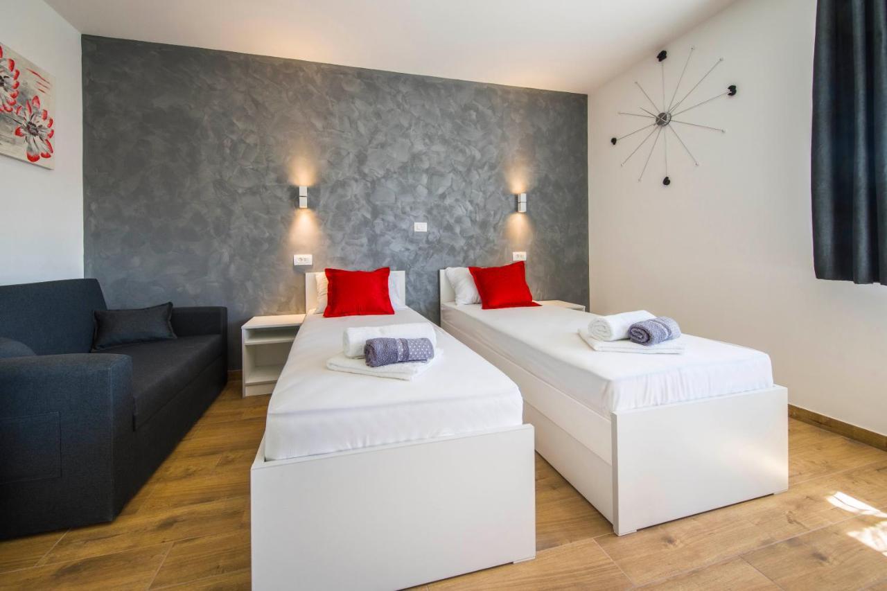 Split Central Luxury Studios Екстер'єр фото
