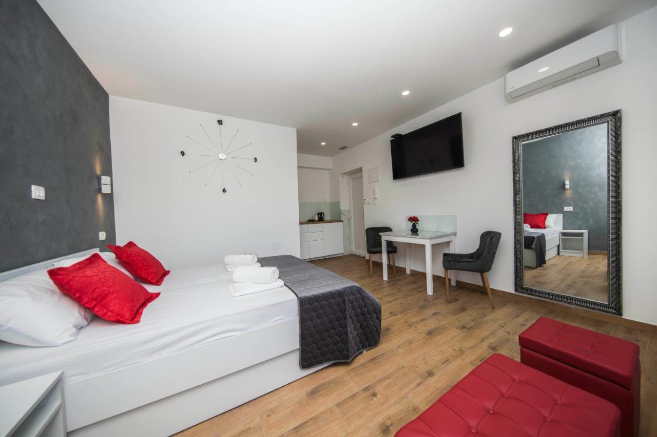 Split Central Luxury Studios Екстер'єр фото