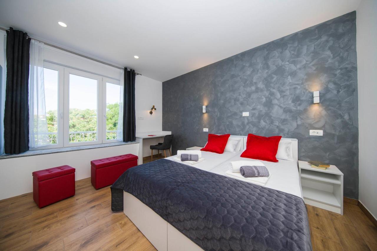 Split Central Luxury Studios Екстер'єр фото