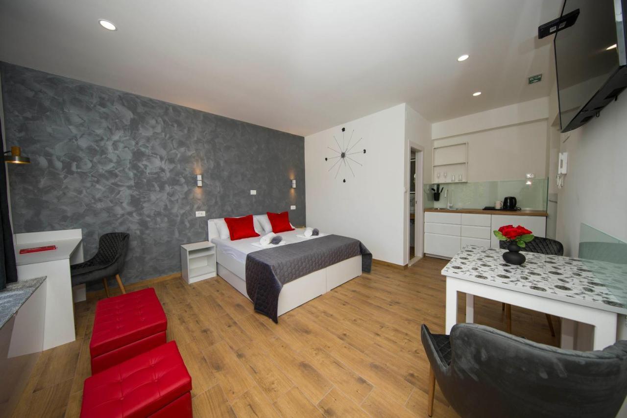 Split Central Luxury Studios Екстер'єр фото
